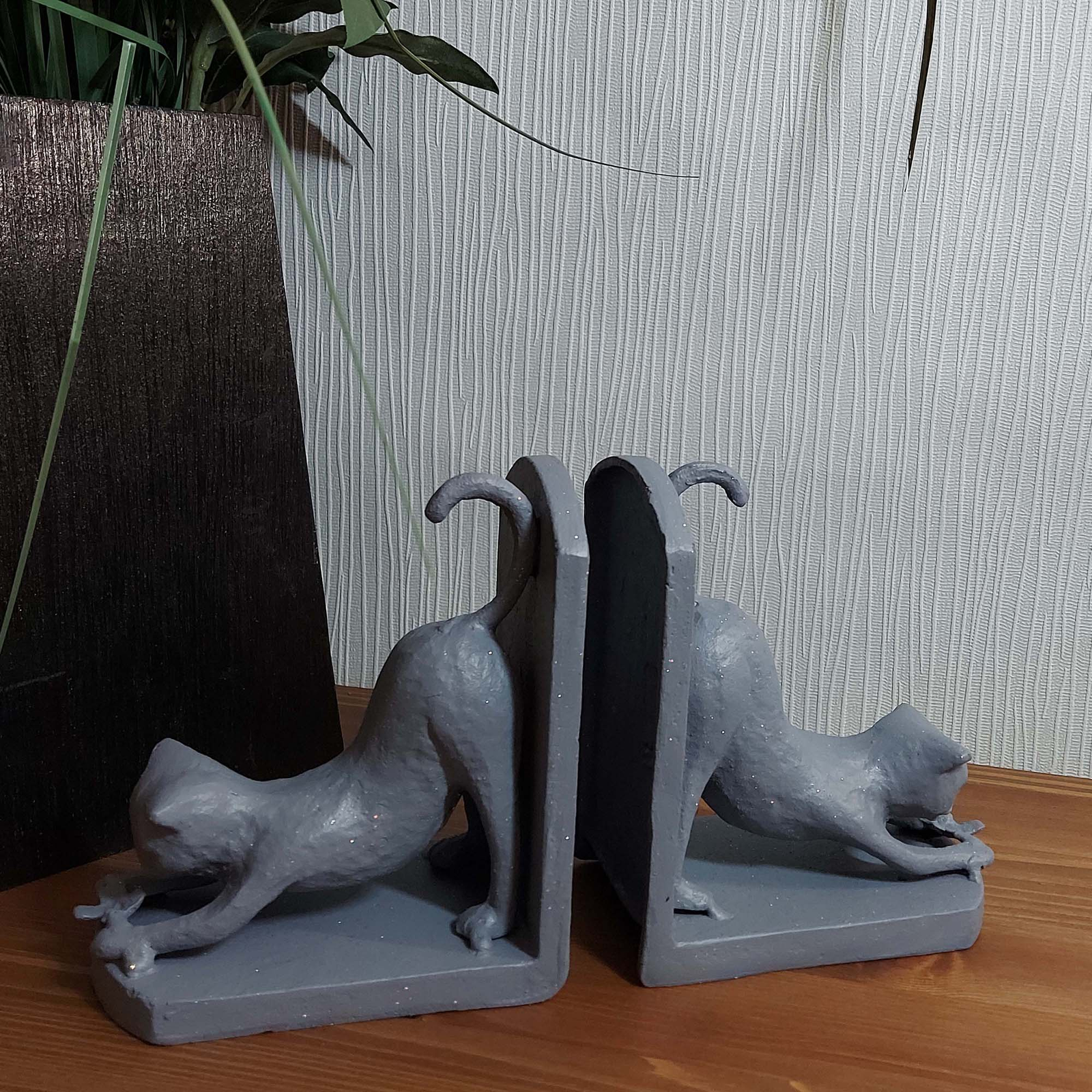 Elur Cat Iron Book Ends 13Cm Grey Shimmer Statue Statues Elur   