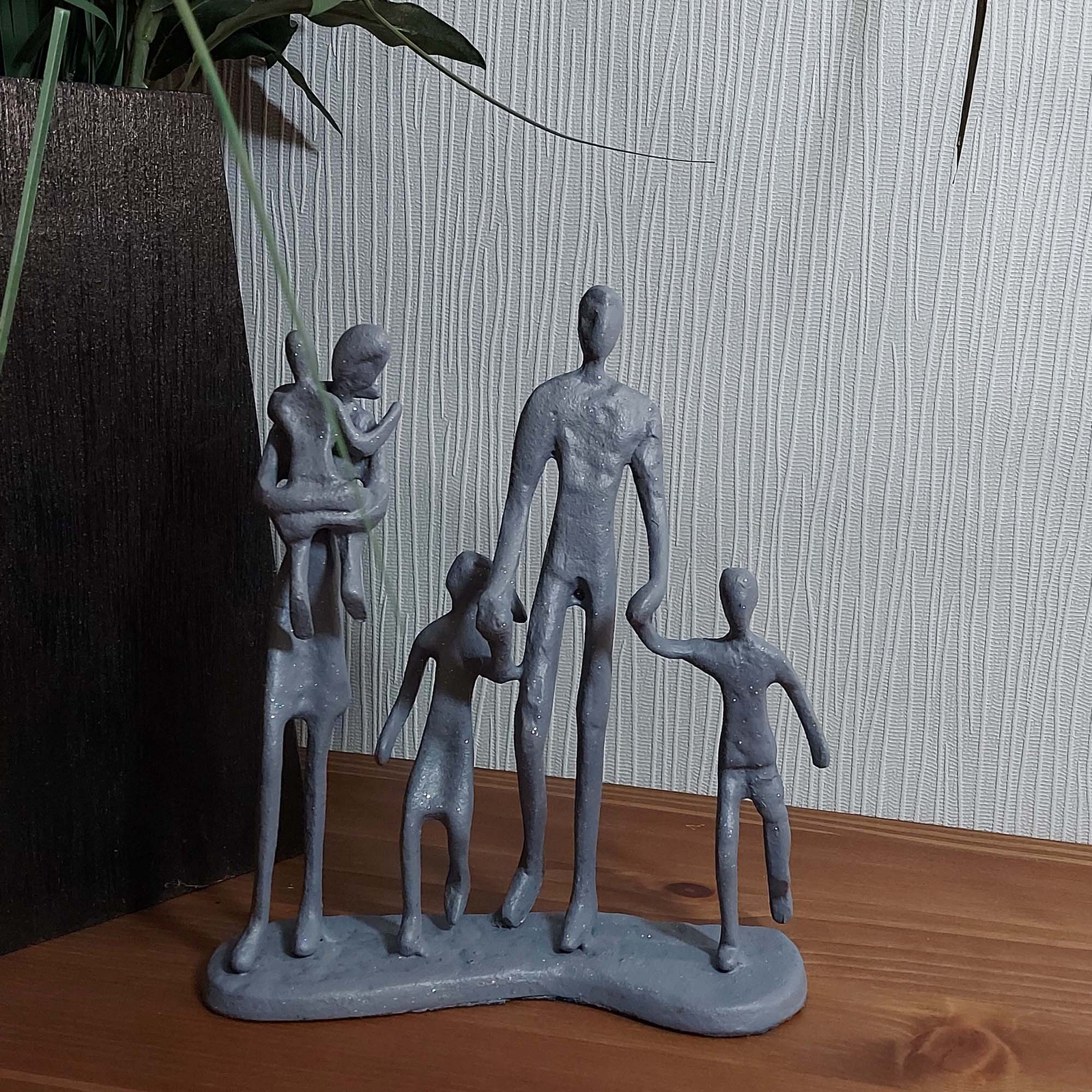 Elur Family 5 Outing Iron Figurine 18Cm Grey Shimmer Statue Statues Elur   