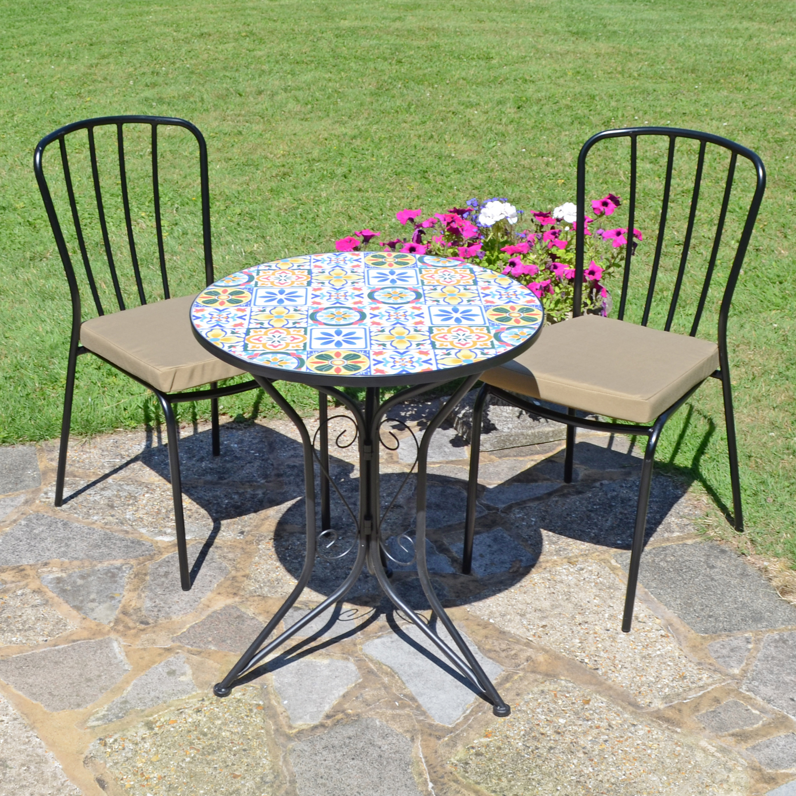 Summer Terrace Cuba Round Table with 2 Milan Chairs Garden Dining Set Dining Sets Summer Terrace   
