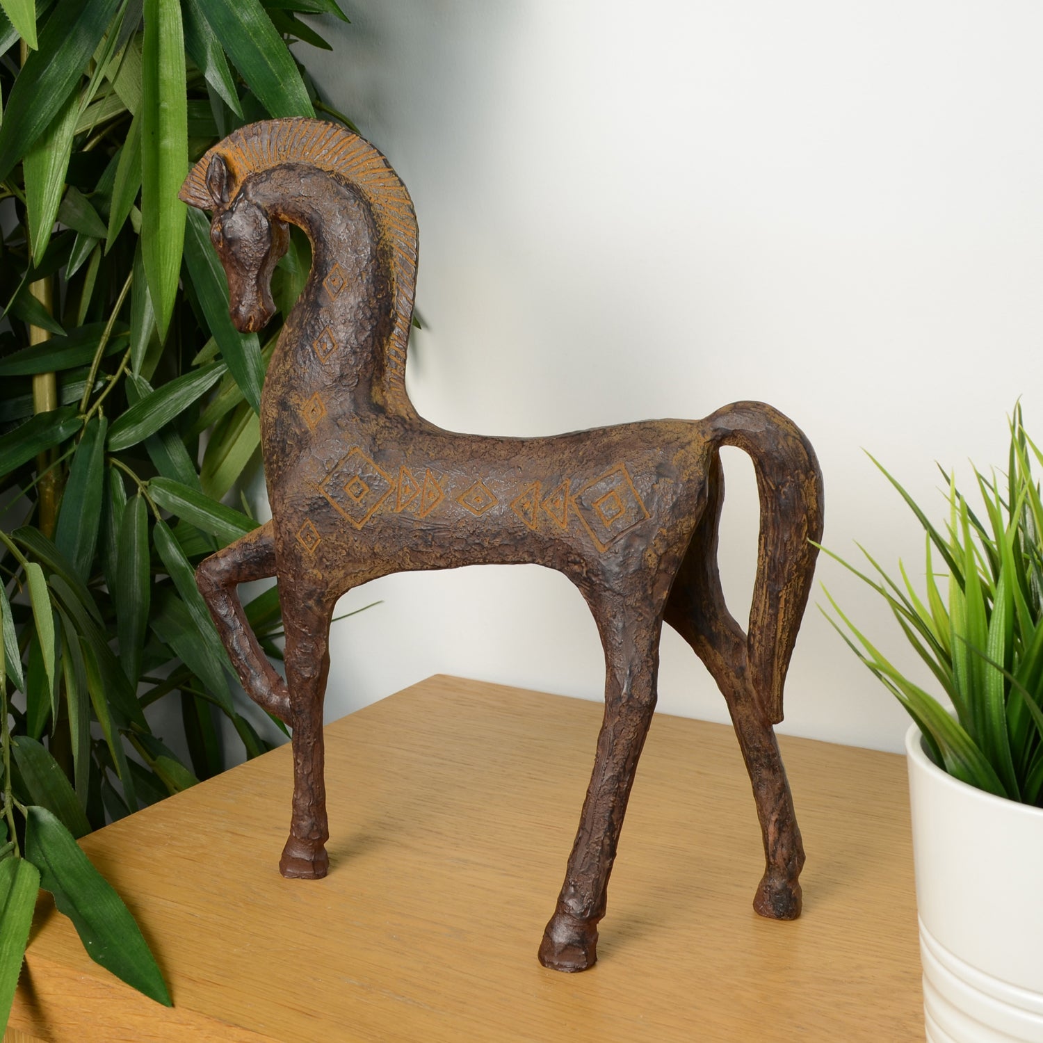 Elur Contemporary Horse 31cm Carved Wood Effect Statue Statues Elur   