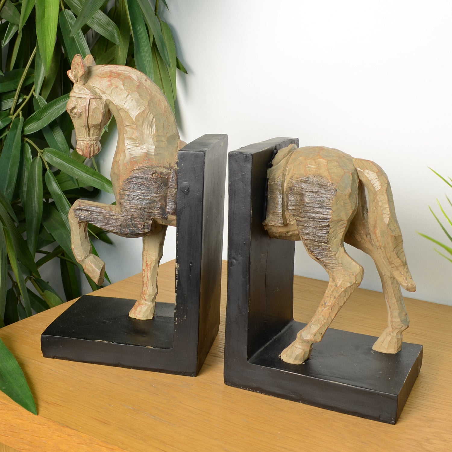Elur Horse Bookends 24cm Carved Wood Effect Statues Elur   